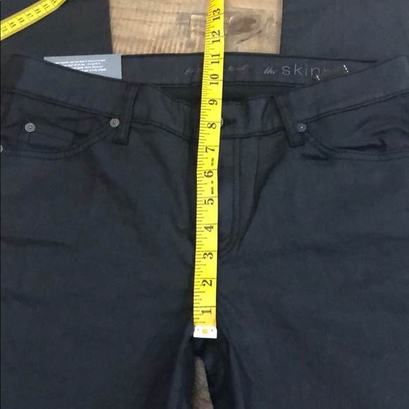7 For All Mankind Black Skinny Jeans NWOT - Picture 2 of 8